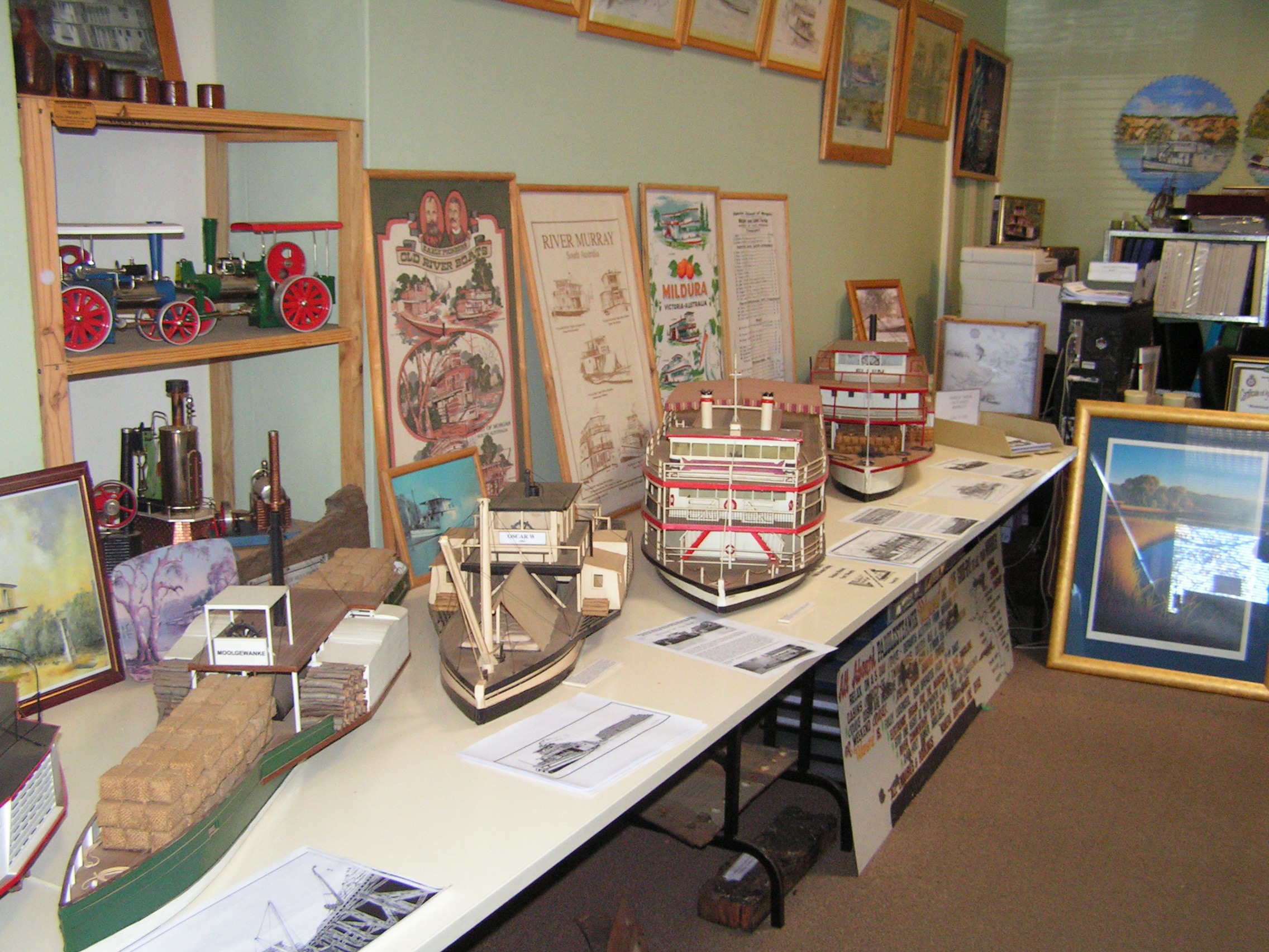 Riverboat Rod’s Model Paddlesteamer Display