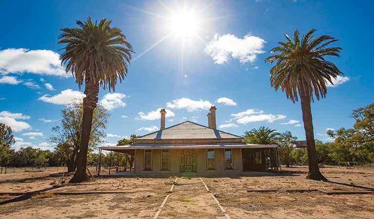 Toorale Homestead walk